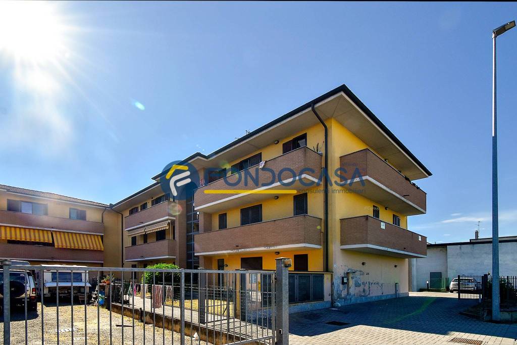 appartamento in vendita a Crespiatica