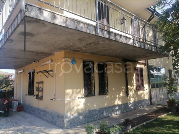 appartamento in vendita a Crespiatica