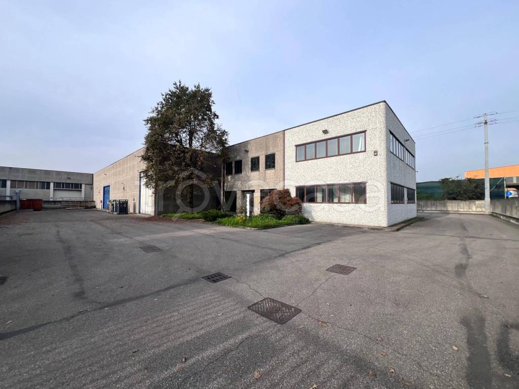 terreno edificabile in vendita a Fombio