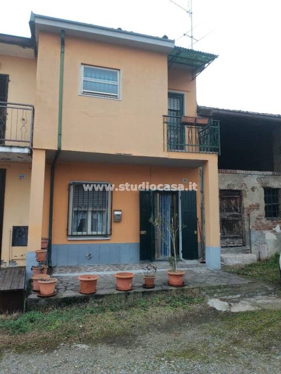 casa indipendente in vendita a Fombio
