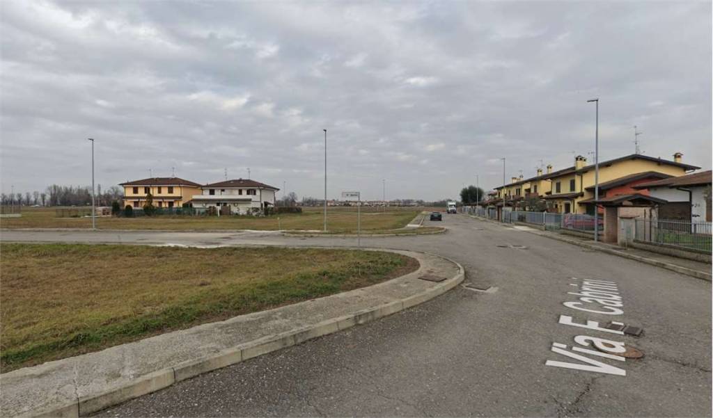 terreno agricolo in vendita a Fombio