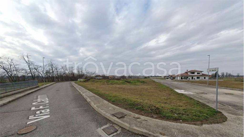 terreno agricolo in vendita a Fombio
