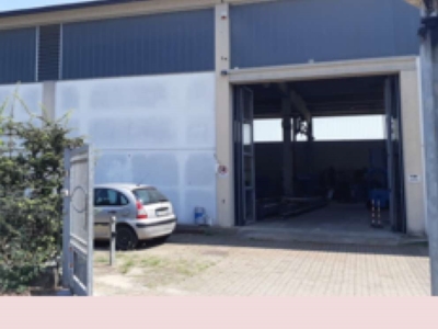 locale di sgombero in vendita a Fombio