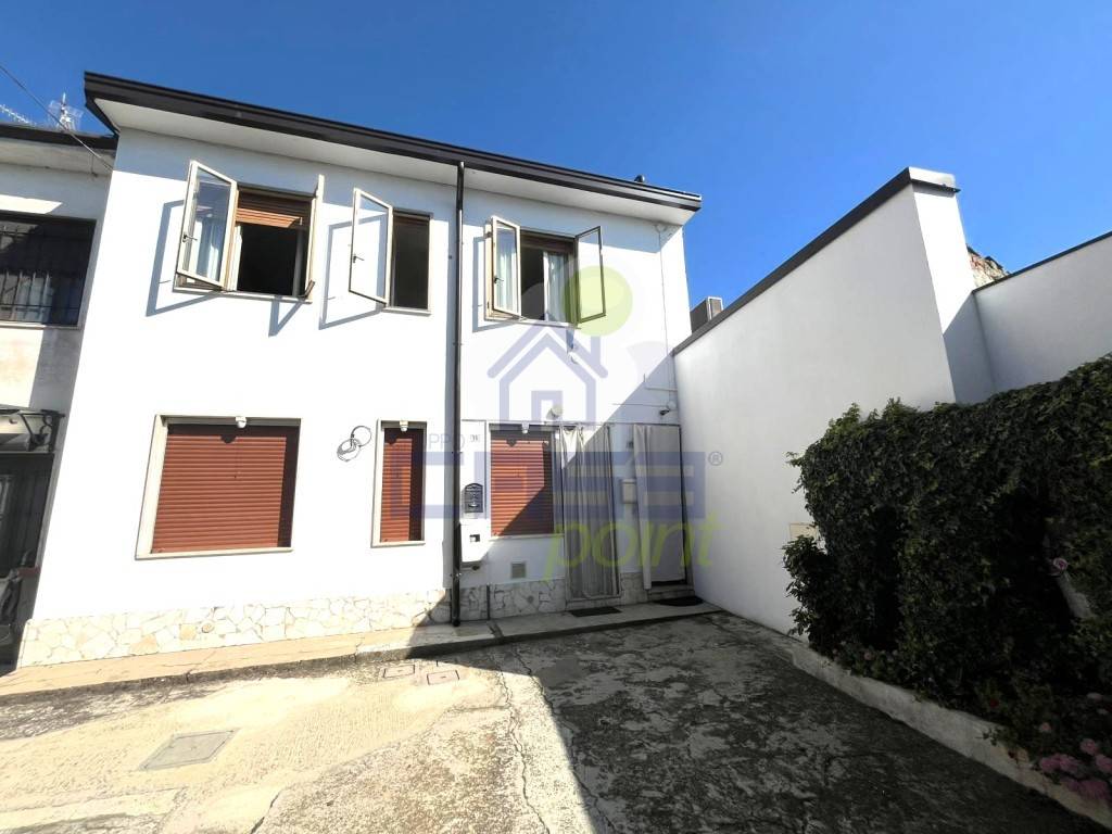 appartamento in vendita a Fombio