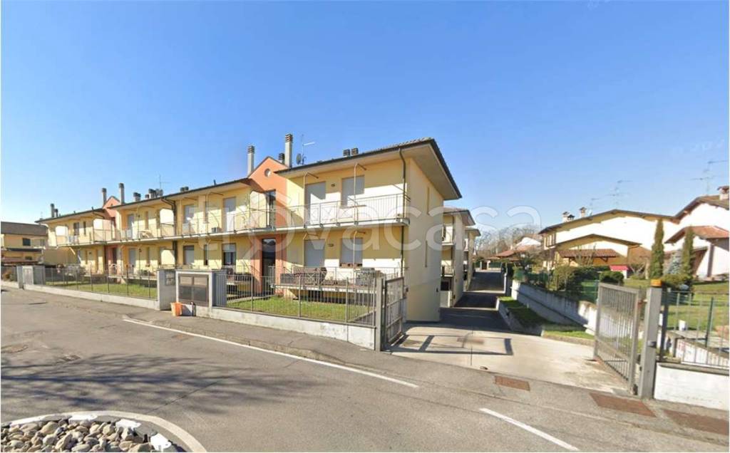 appartamento in vendita a Fombio in zona Retegno