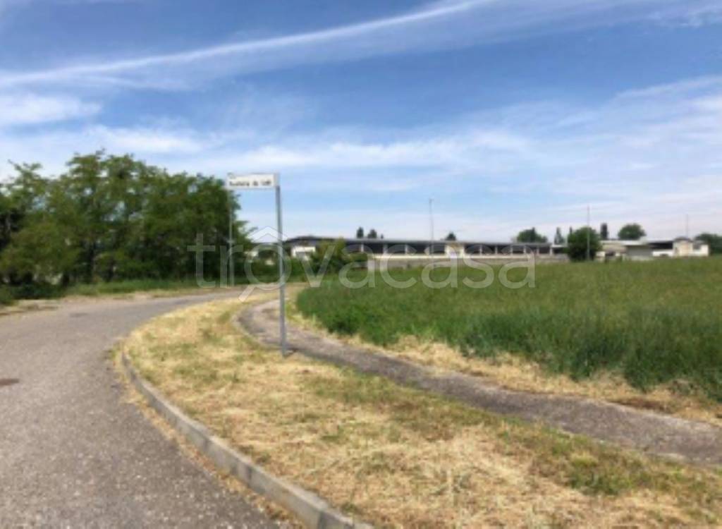 terreno agricolo in vendita a Fombio