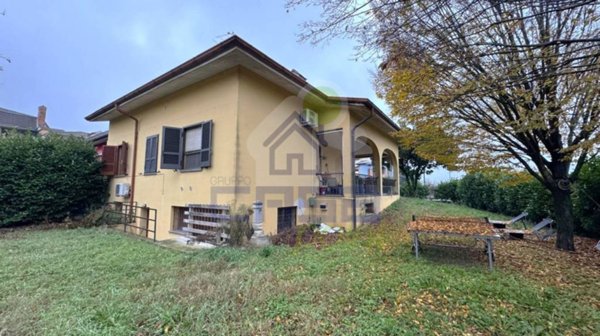 casa indipendente in vendita a Fombio