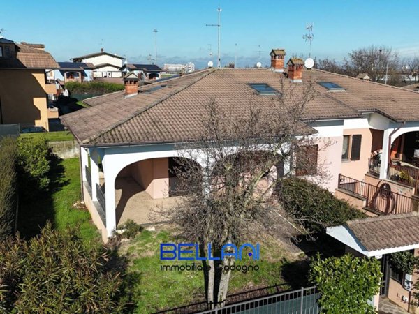 casa indipendente in vendita a Fombio