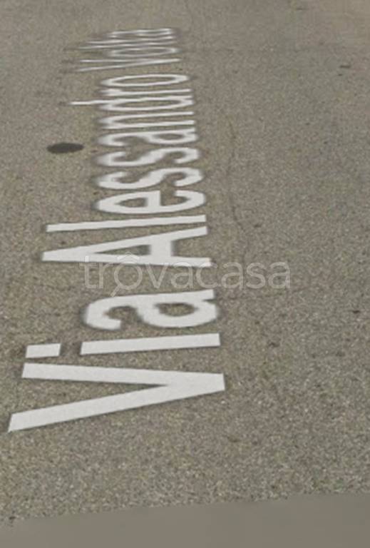 locale commerciale in vendita a Fombio