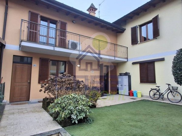 casa indipendente in vendita a Fombio in zona Retegno