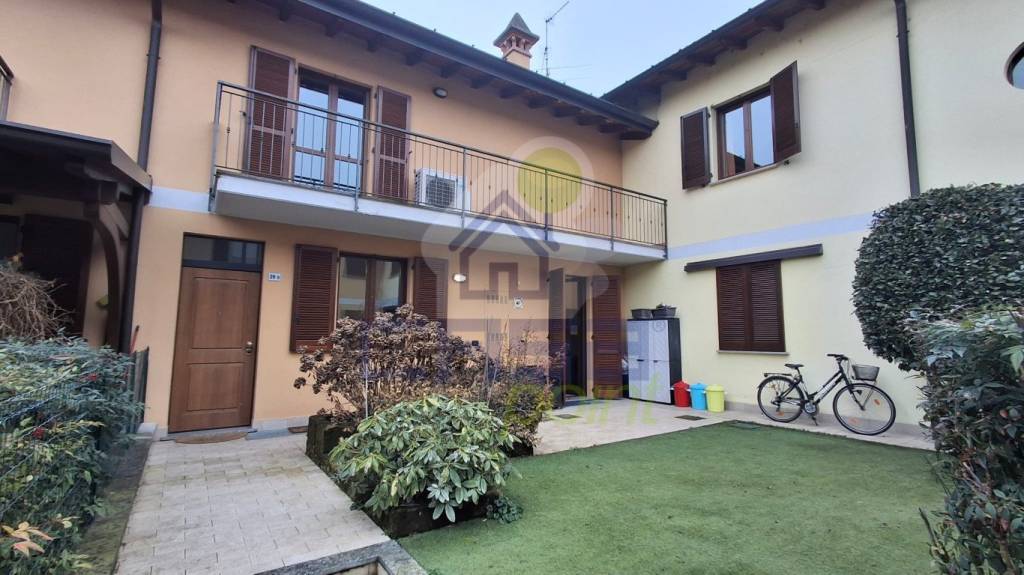 casa indipendente in vendita a Fombio in zona Retegno