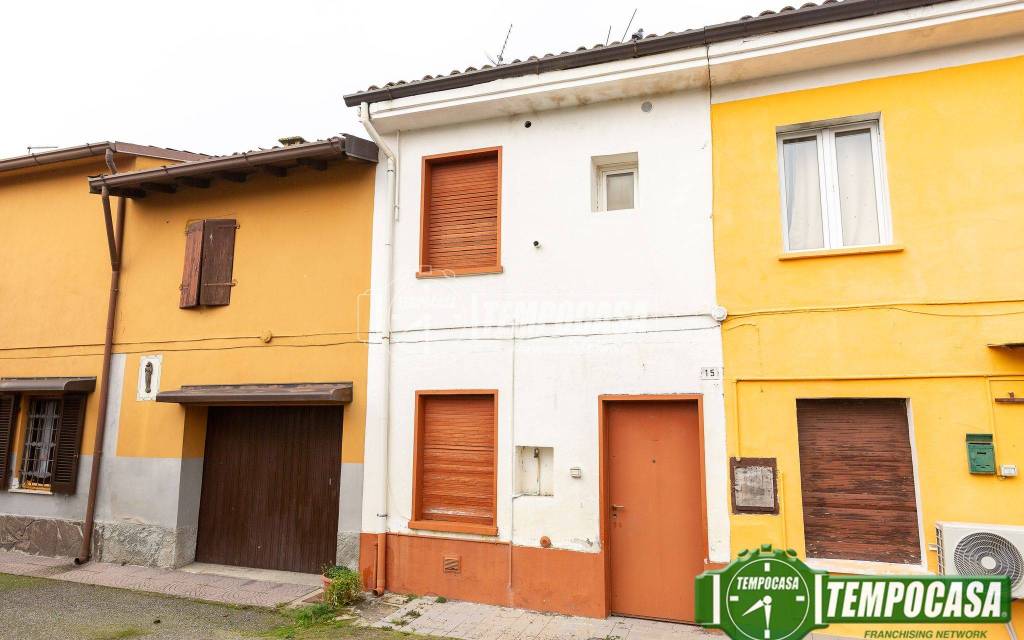 appartamento in vendita a Fombio in zona Retegno
