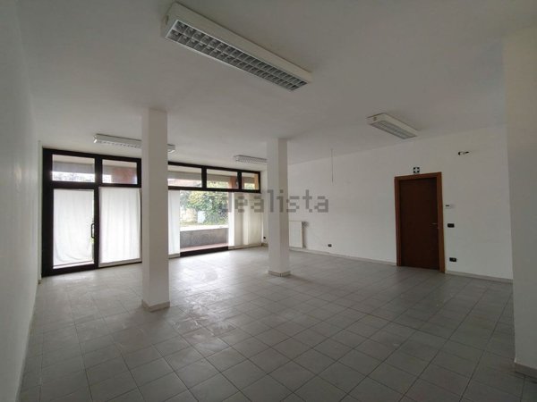 negozio in vendita a Fombio