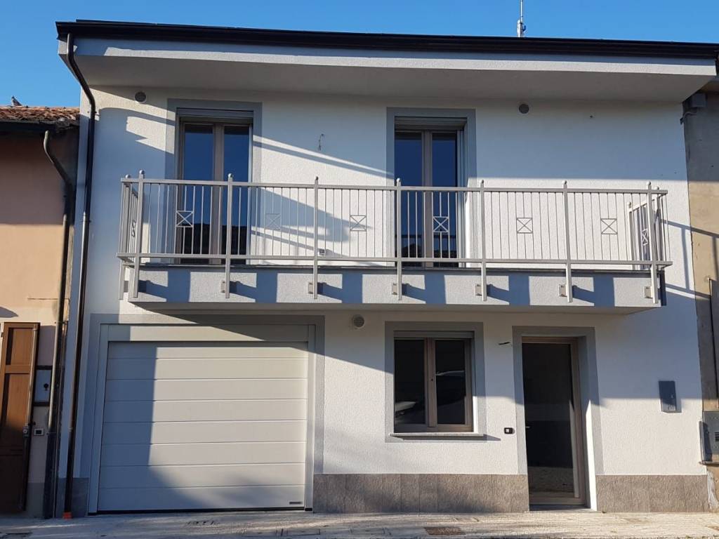 casa indipendente in vendita a Fombio