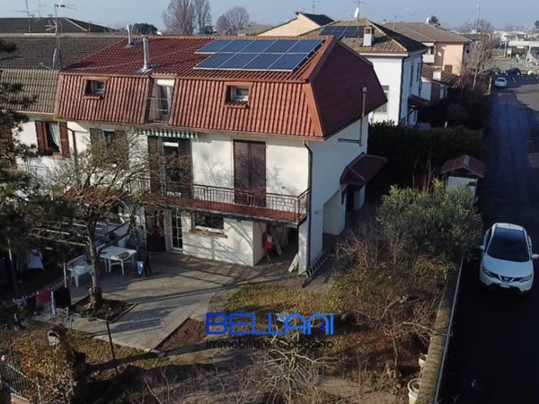 casa indipendente in vendita a Fombio