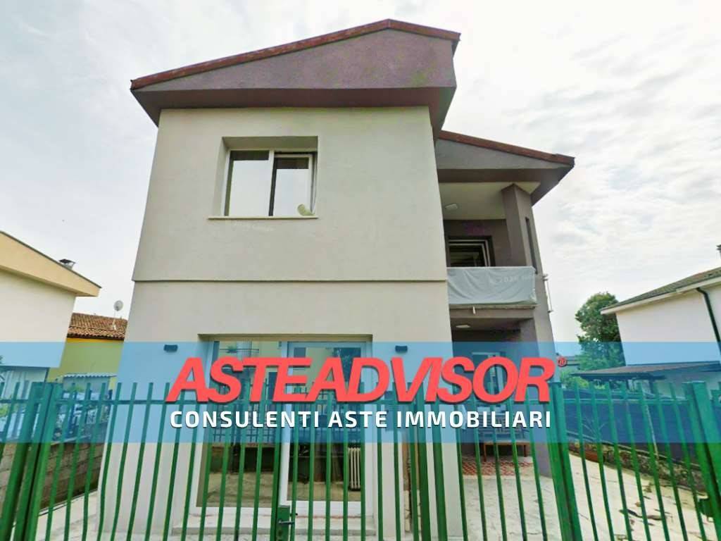 casa indipendente in vendita a Fombio in zona Retegno
