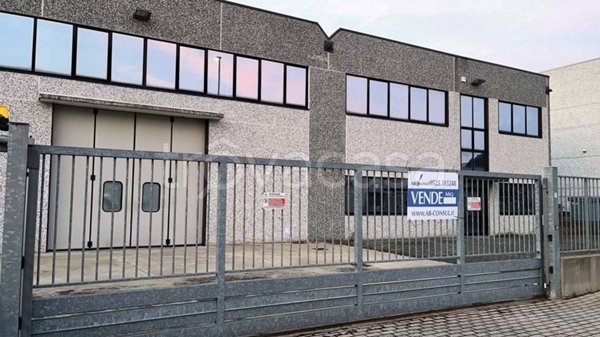 locale commerciale in vendita a Galgagnano