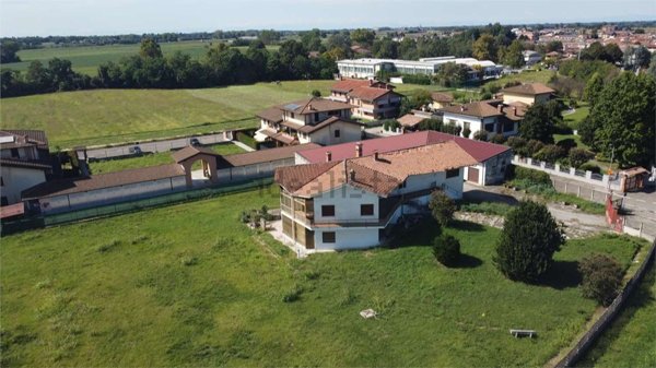 casa indipendente in vendita a Graffignana