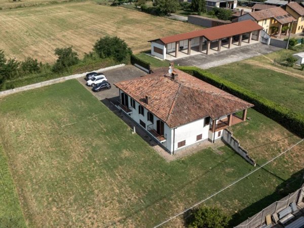 casa indipendente in vendita a Graffignana