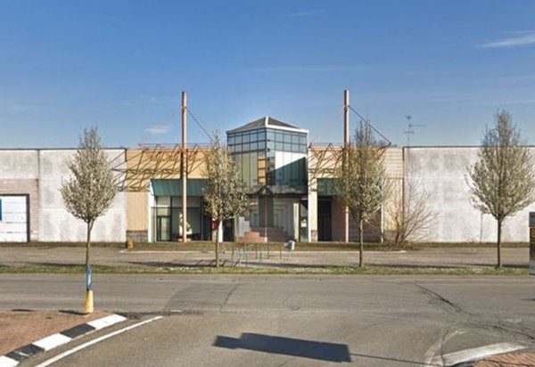 negozio in vendita a Guardamiglio