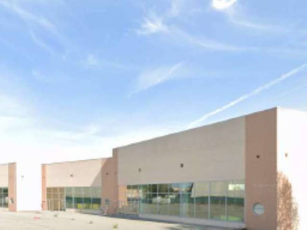 locale commerciale in vendita a Guardamiglio