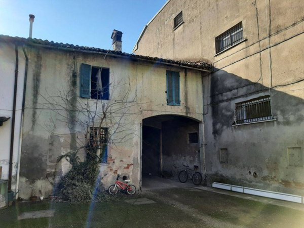 casa indipendente in vendita a Guardamiglio