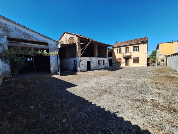 casa indipendente in vendita a Guardamiglio