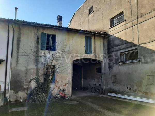 casa indipendente in vendita a Guardamiglio