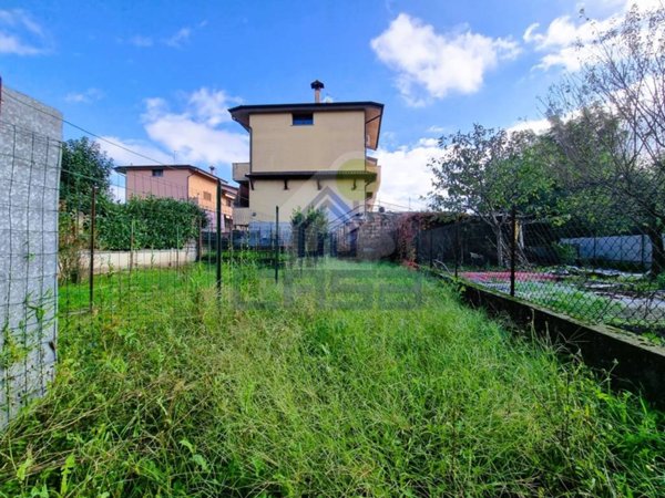 casa indipendente in vendita a Livraga