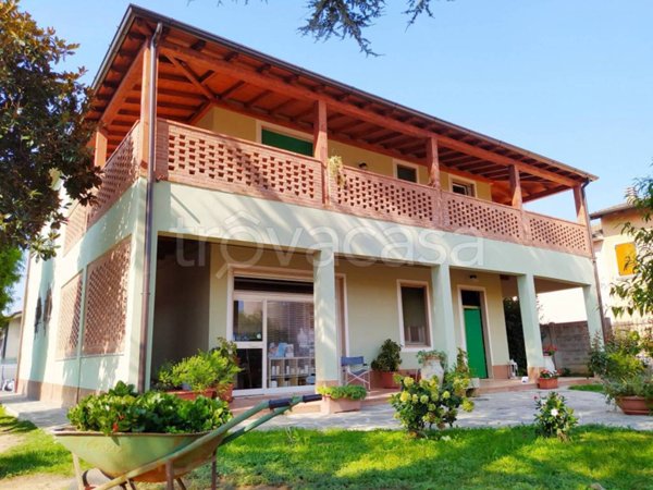 casa indipendente in vendita a Livraga