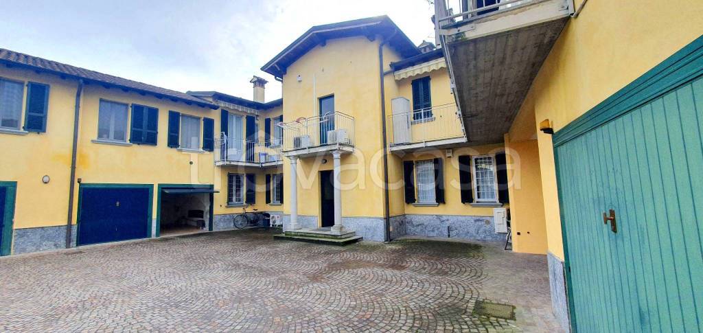 appartamento in vendita a Livraga
