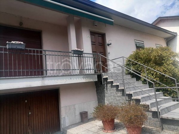casa indipendente in vendita a Livraga