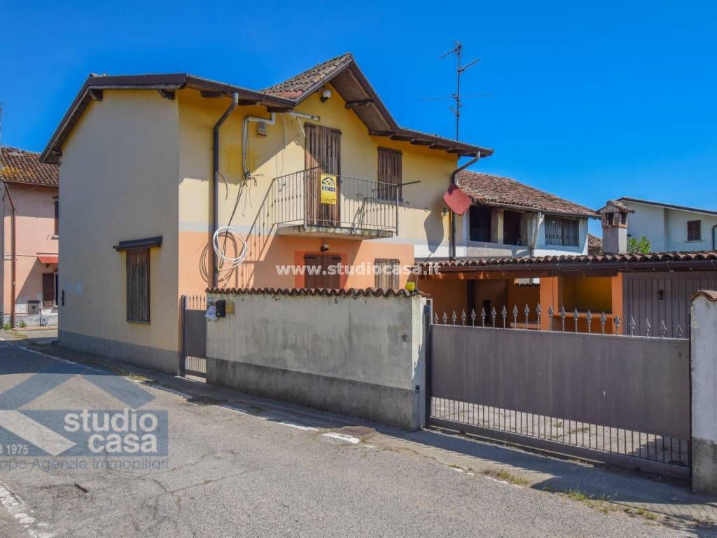 casa indipendente in vendita a Livraga