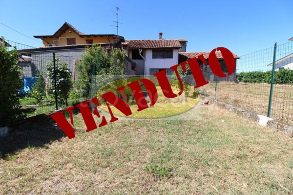 casa indipendente in vendita a Livraga