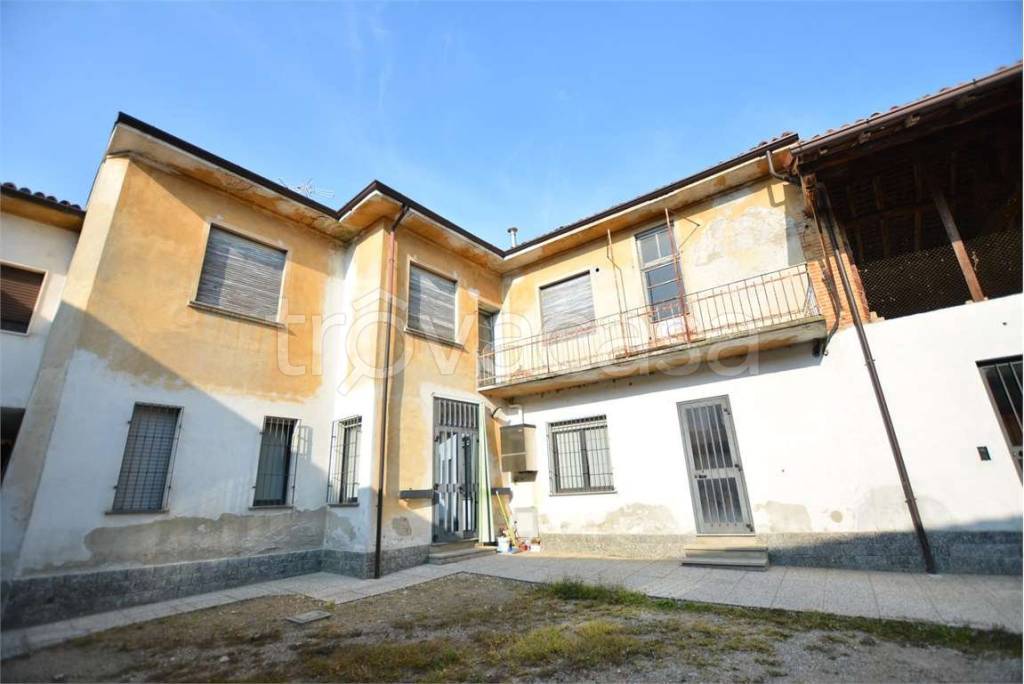 appartamento in vendita a Livraga