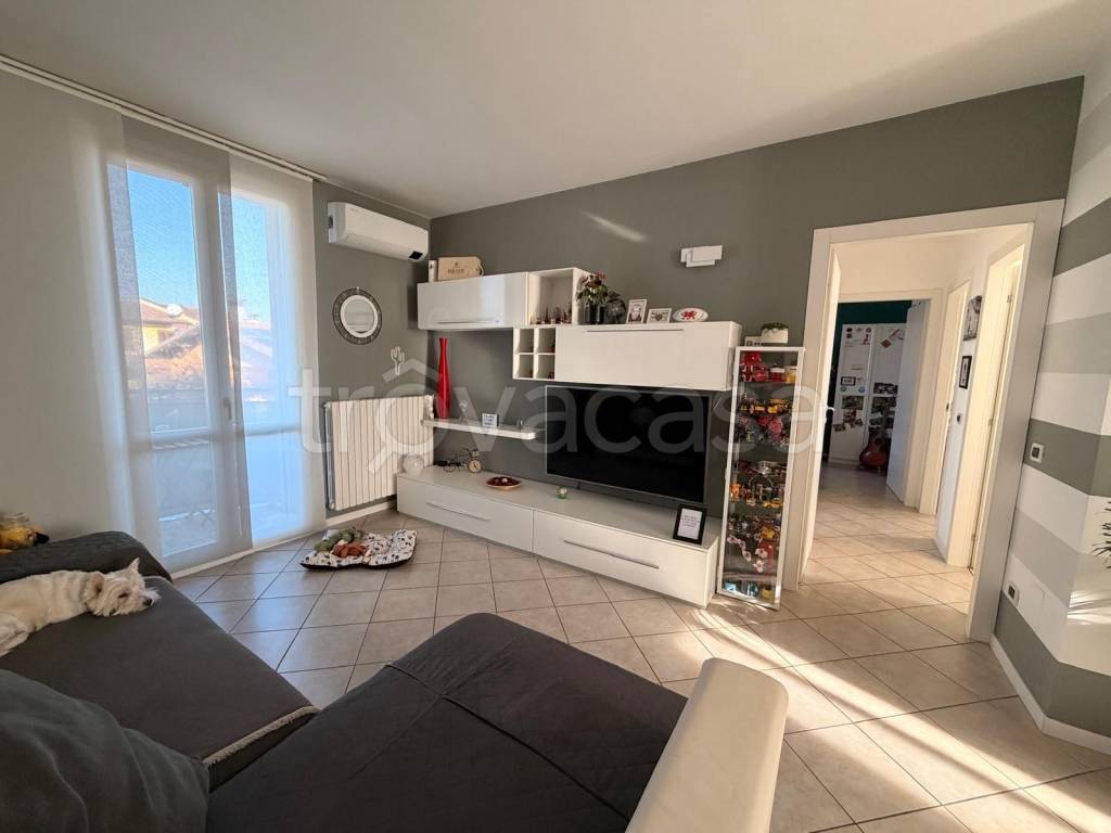 appartamento in vendita a Livraga