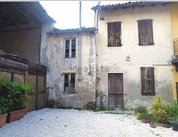 casa indipendente in vendita a Livraga