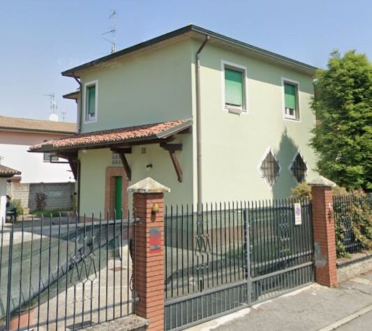 casa indipendente in vendita a Livraga