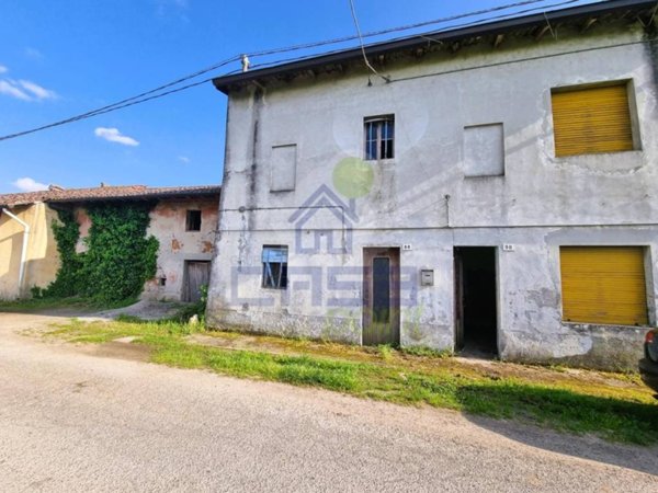 casa indipendente in vendita a Livraga