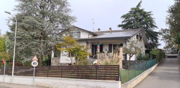 casa indipendente in vendita a Lodi in zona Via Campo di Marte