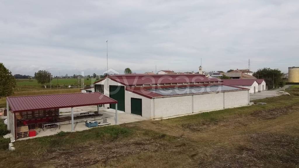 capannone in vendita a Lodi