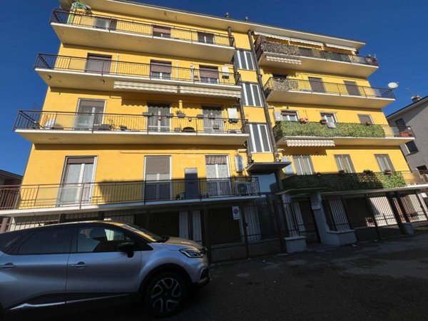 appartamento in vendita a Lodi in zona Città Bassa