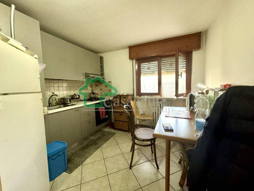 appartamento in vendita a Lodi in zona Viale Italia