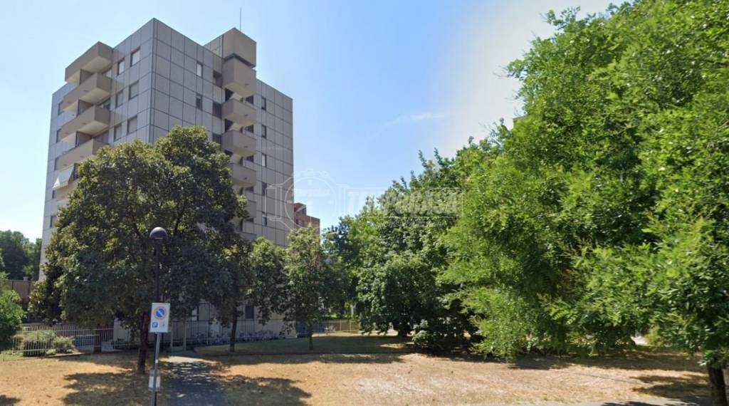 appartamento in vendita a Lodi in zona San Fereolo
