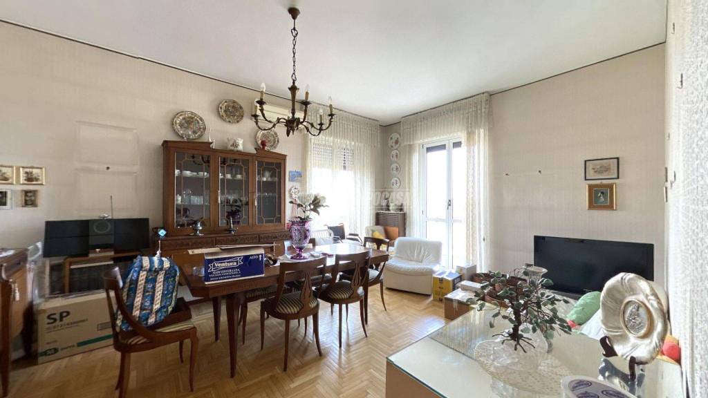 appartamento in vendita a Lodi in zona Centro Storico