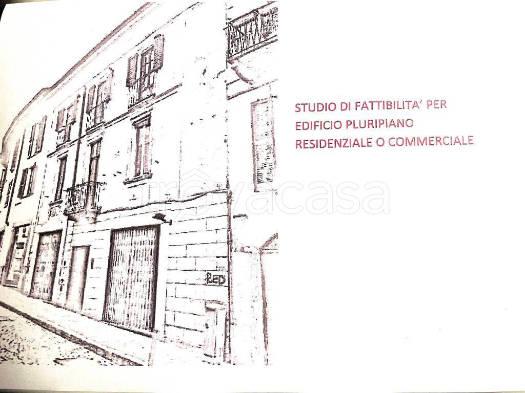 casa indipendente in vendita a Lodi in zona Centro Storico