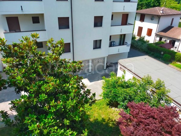 appartamento in vendita a Lodi in zona Martinetta
