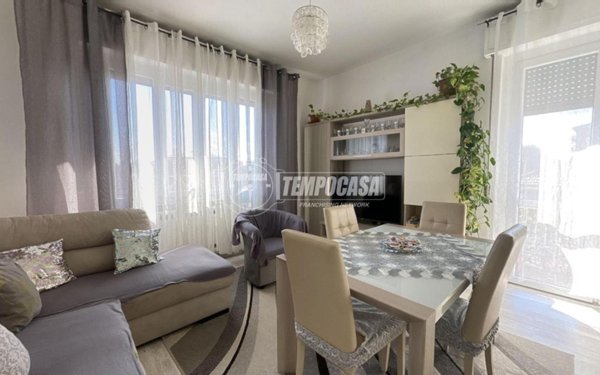 appartamento in vendita a Lodi in zona Viale Pavia