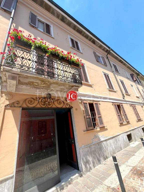appartamento in vendita a Lodi in zona Centro Storico