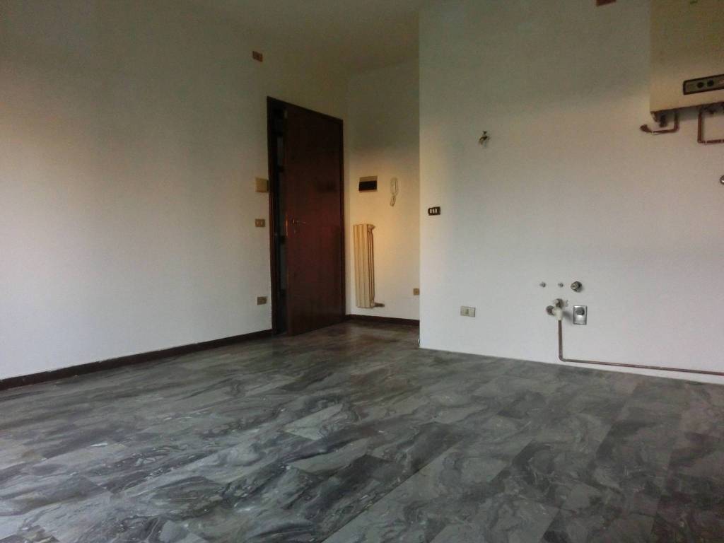 appartamento in vendita a Lodi in zona Faustina